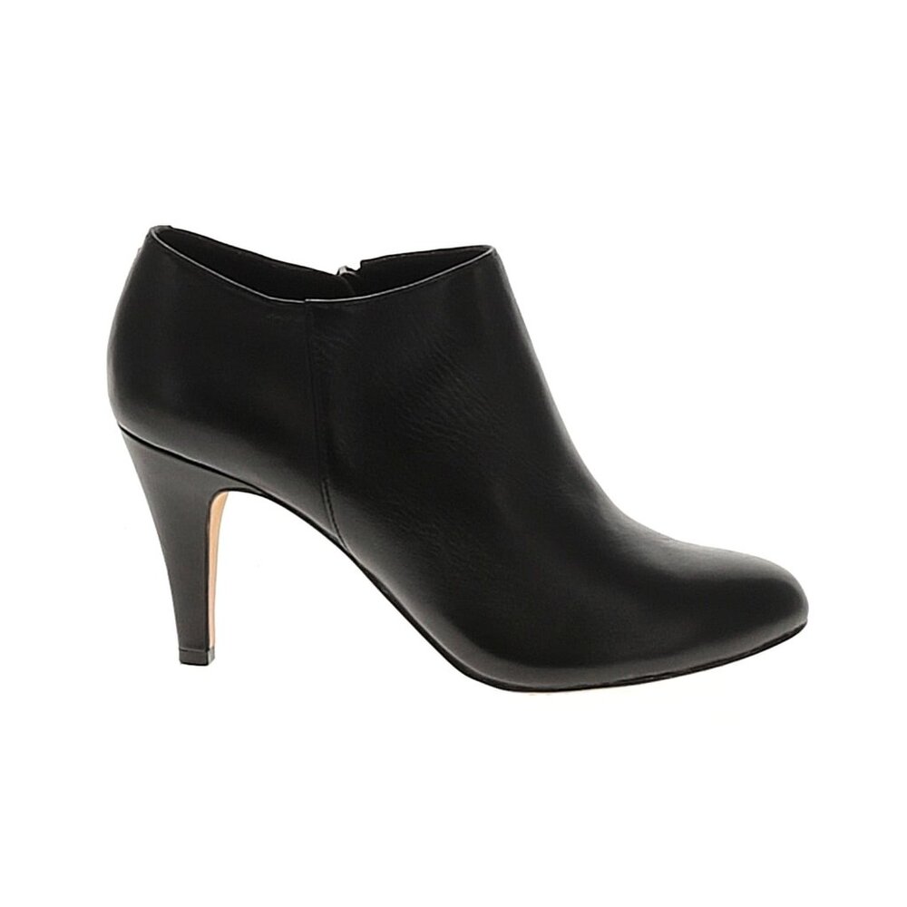 Vince Camuto Boots Womens 5.5 Side zip Low Ankle Bootie Leather heels
